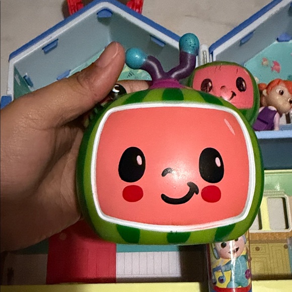 Colorful Kids Playhouse Cocomelon  Set with Figures - Picture 2 of 10